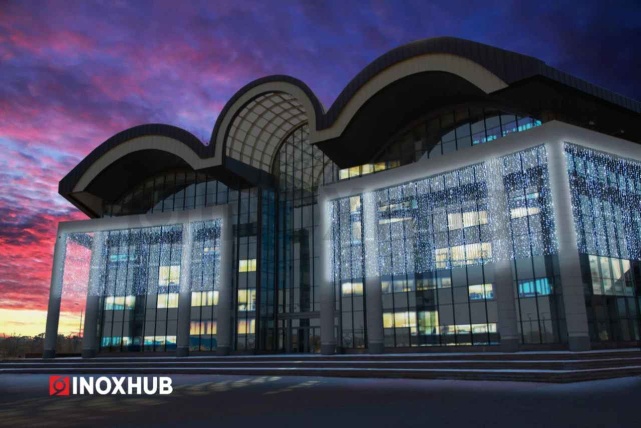 Гирлянда Занавес 2X6м, 220В, IP65, черная резина 2.3мм, БЕЛЫЙ, 030539 фото Иноксхаб